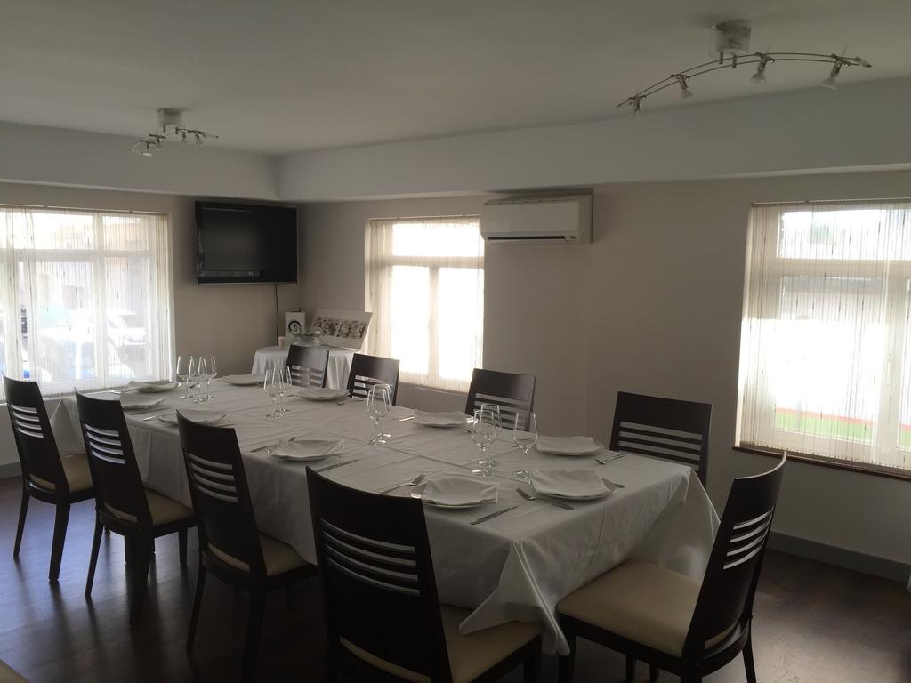 Pension Oasis ซามอรา ภายนอก รูปภาพ